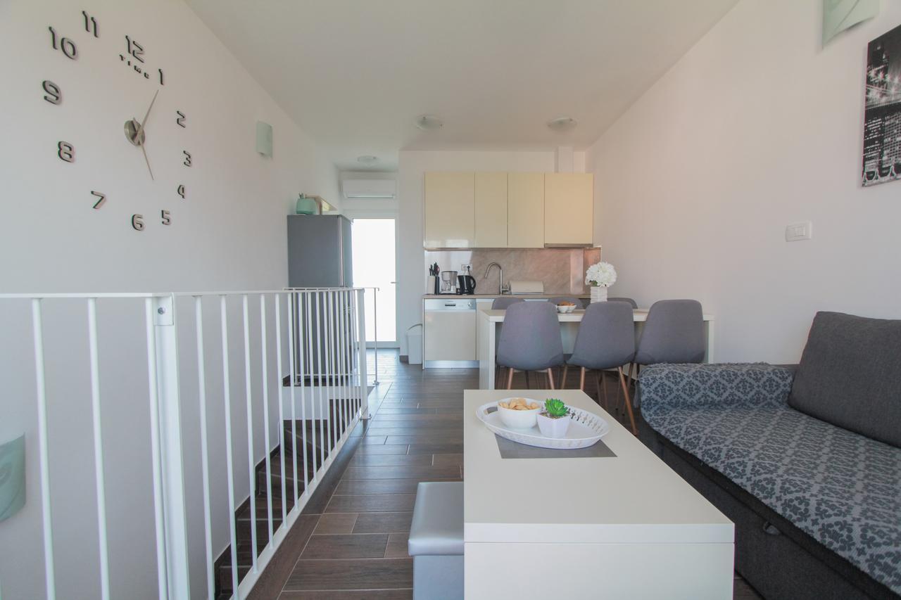 Apartment Iva Trogir Bagian luar foto