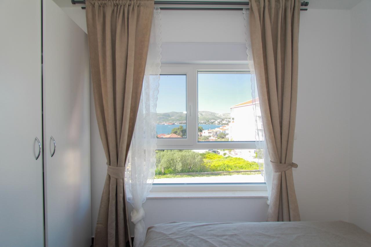 Apartment Iva Trogir Bagian luar foto